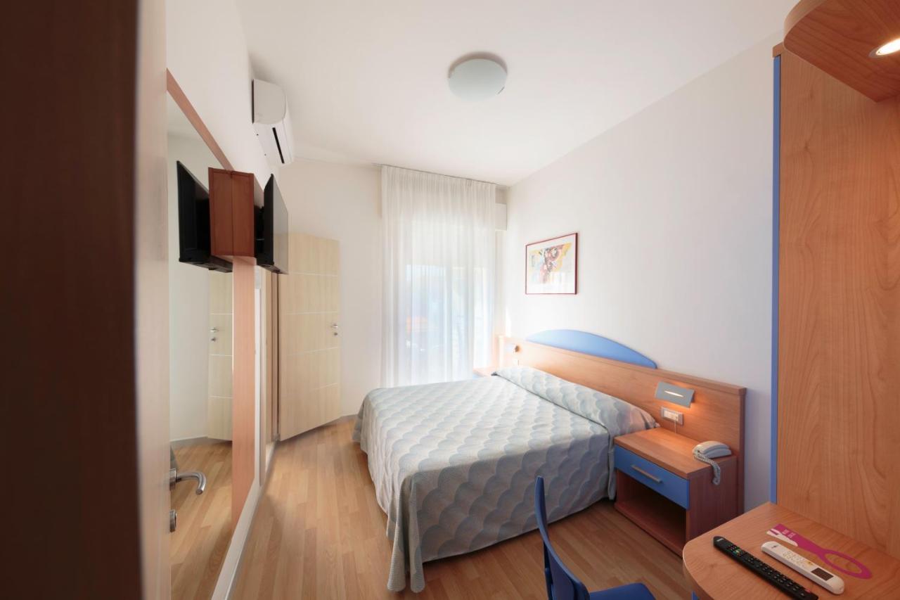 Hotel Riviera Каорле Екстер'єр фото