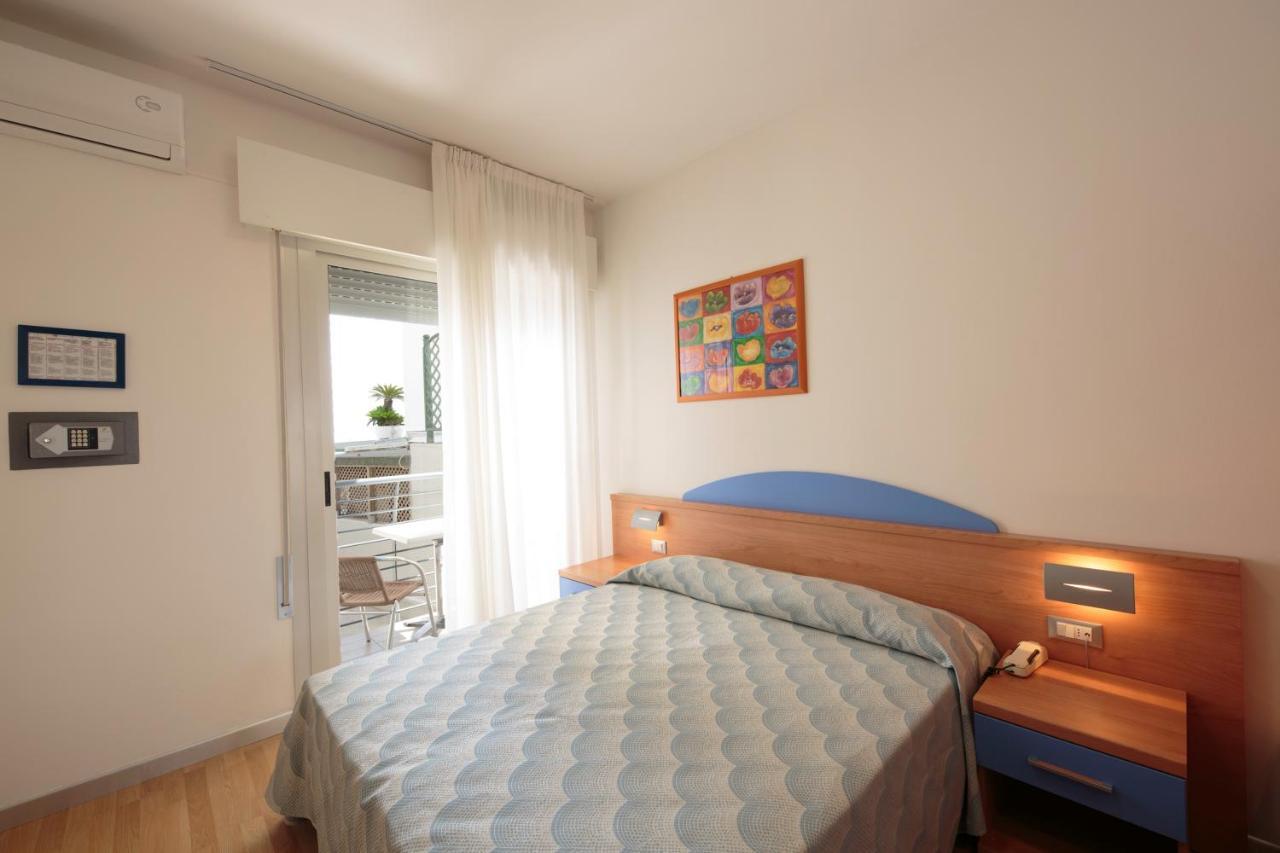 Hotel Riviera Каорле Екстер'єр фото
