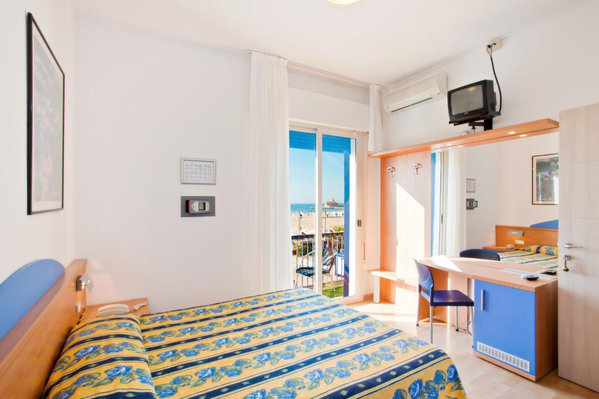 Hotel Riviera Каорле Екстер'єр фото