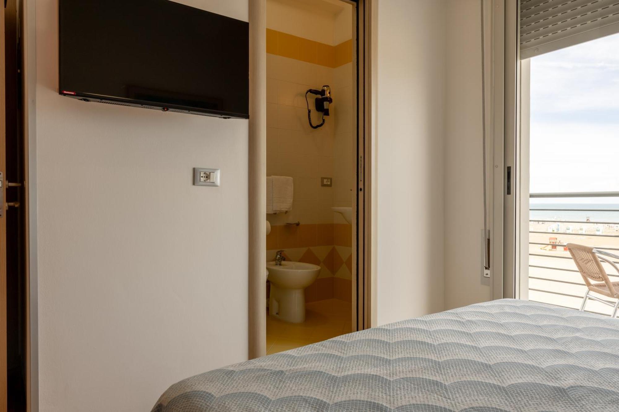 Hotel Riviera Каорле Екстер'єр фото